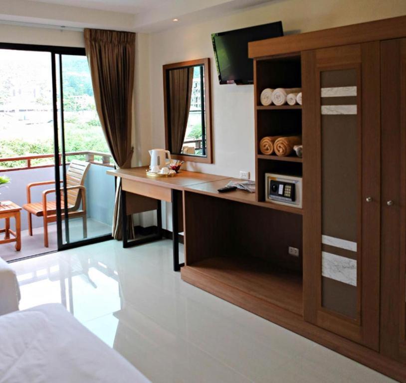 Patong V Hotel Ngoại thất bức ảnh