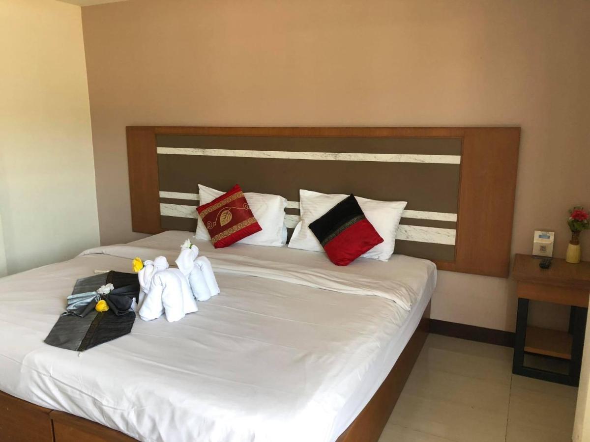 Patong V Hotel Ngoại thất bức ảnh