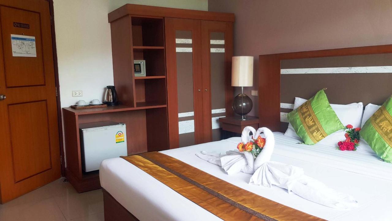 Patong V Hotel Ngoại thất bức ảnh