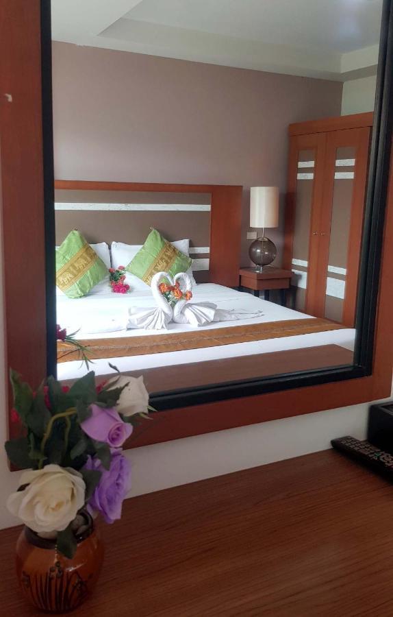 Patong V Hotel Ngoại thất bức ảnh