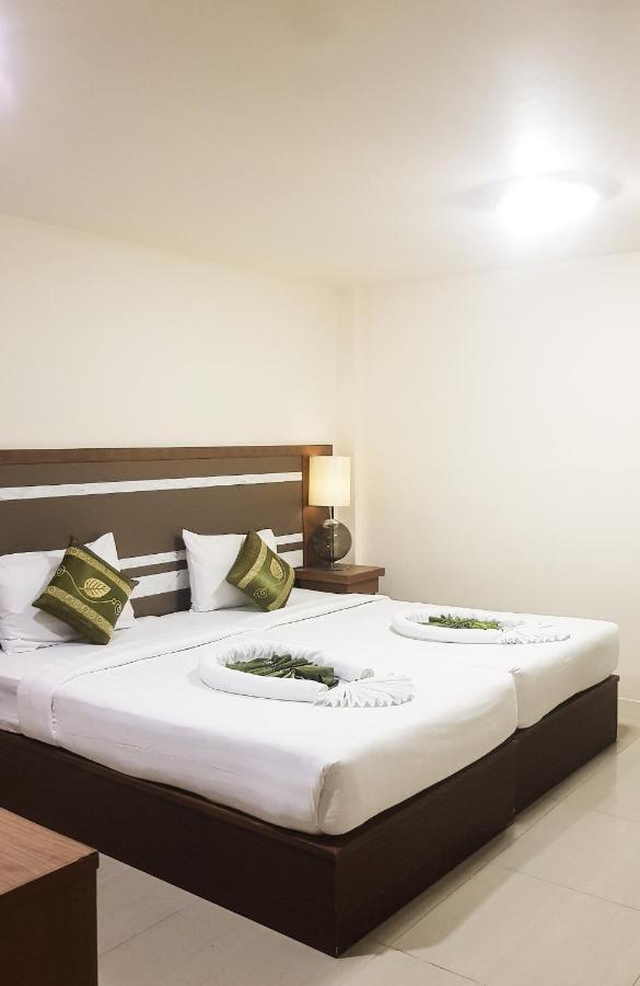 Patong V Hotel Ngoại thất bức ảnh
